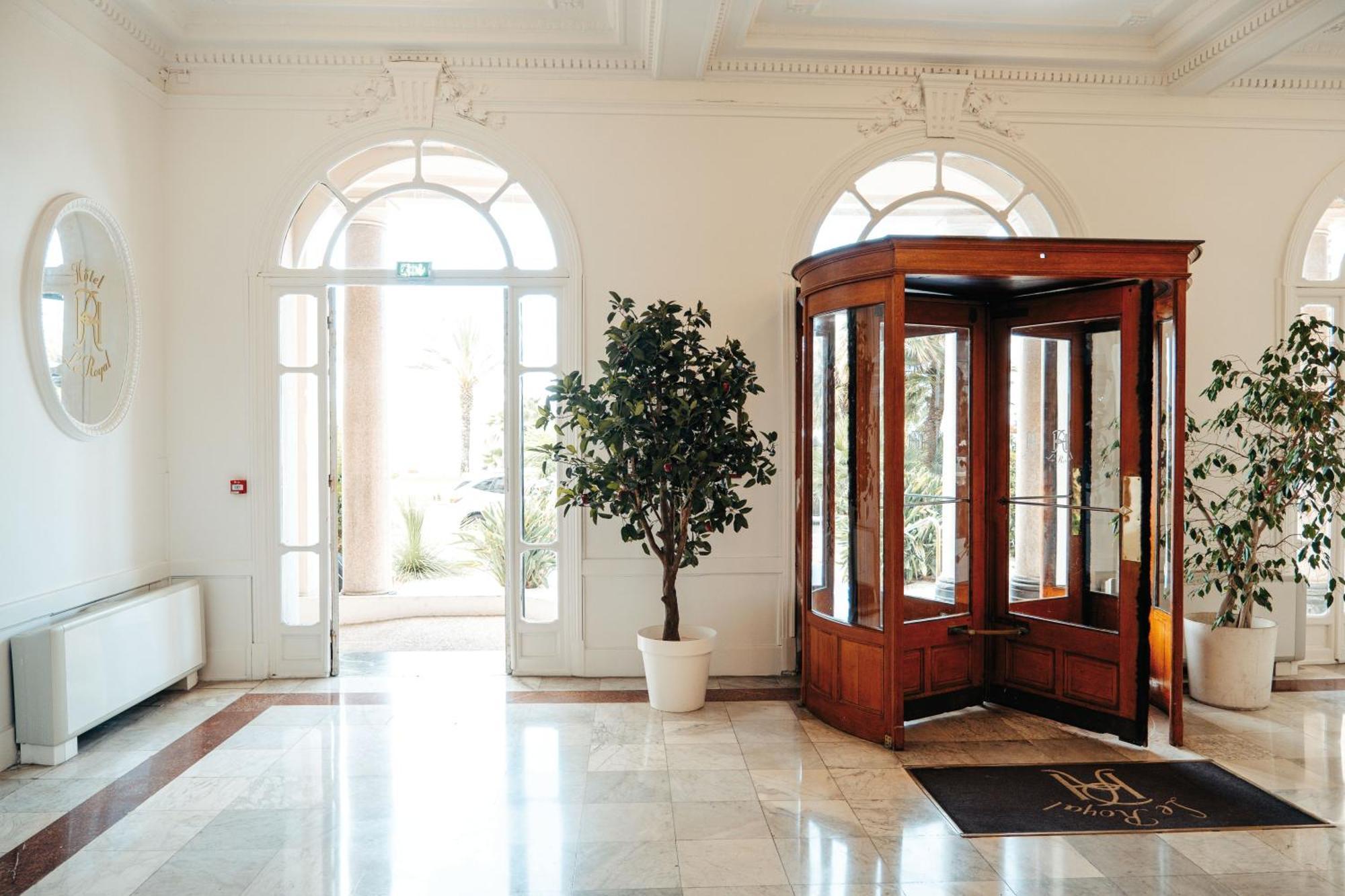 Hôtel Le Royal Promenade des Anglais Nice Extérieur photo